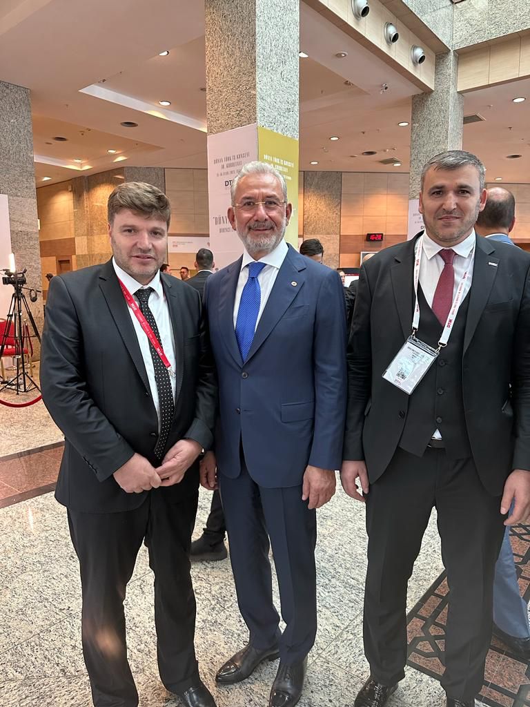 CONSEIL MONDIAL DES AFFAIRES TURQUES 10. CONGRÈS ISTANBUL TURQUIE