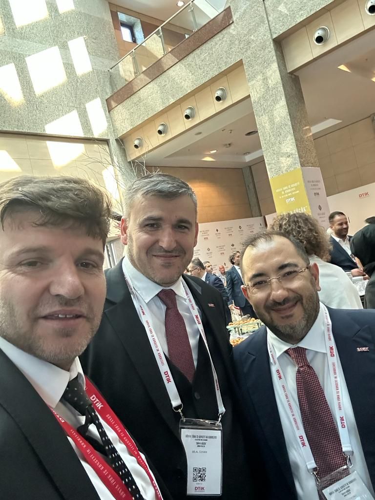 CONSEIL MONDIAL DES AFFAIRES TURQUES 10. CONGRÈS ISTANBUL TURQUIE